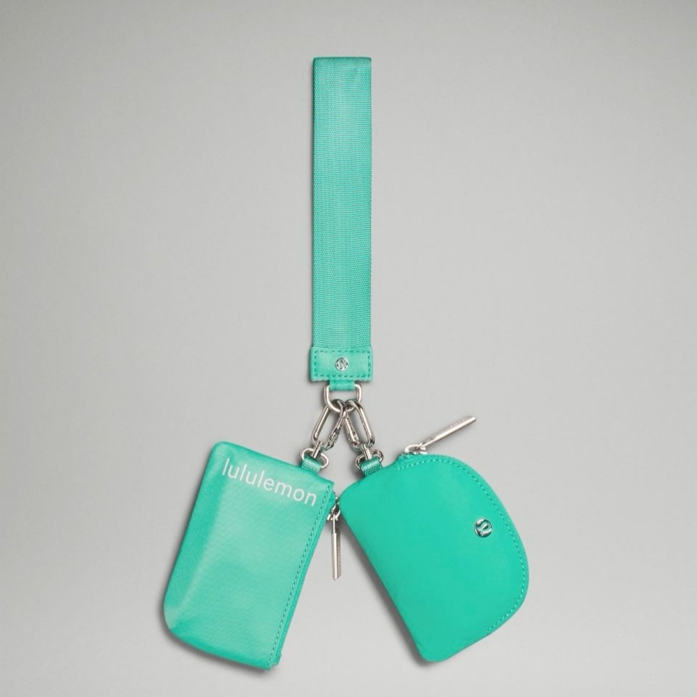LULULEMON DUAL POUCH WRISTLET